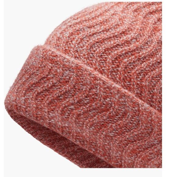 Allbirds Toddler' Smallbirds Pompom Merino Wool Beanie Hat,‎ Red Maple, S/M, NWT - Picture 2 of 3